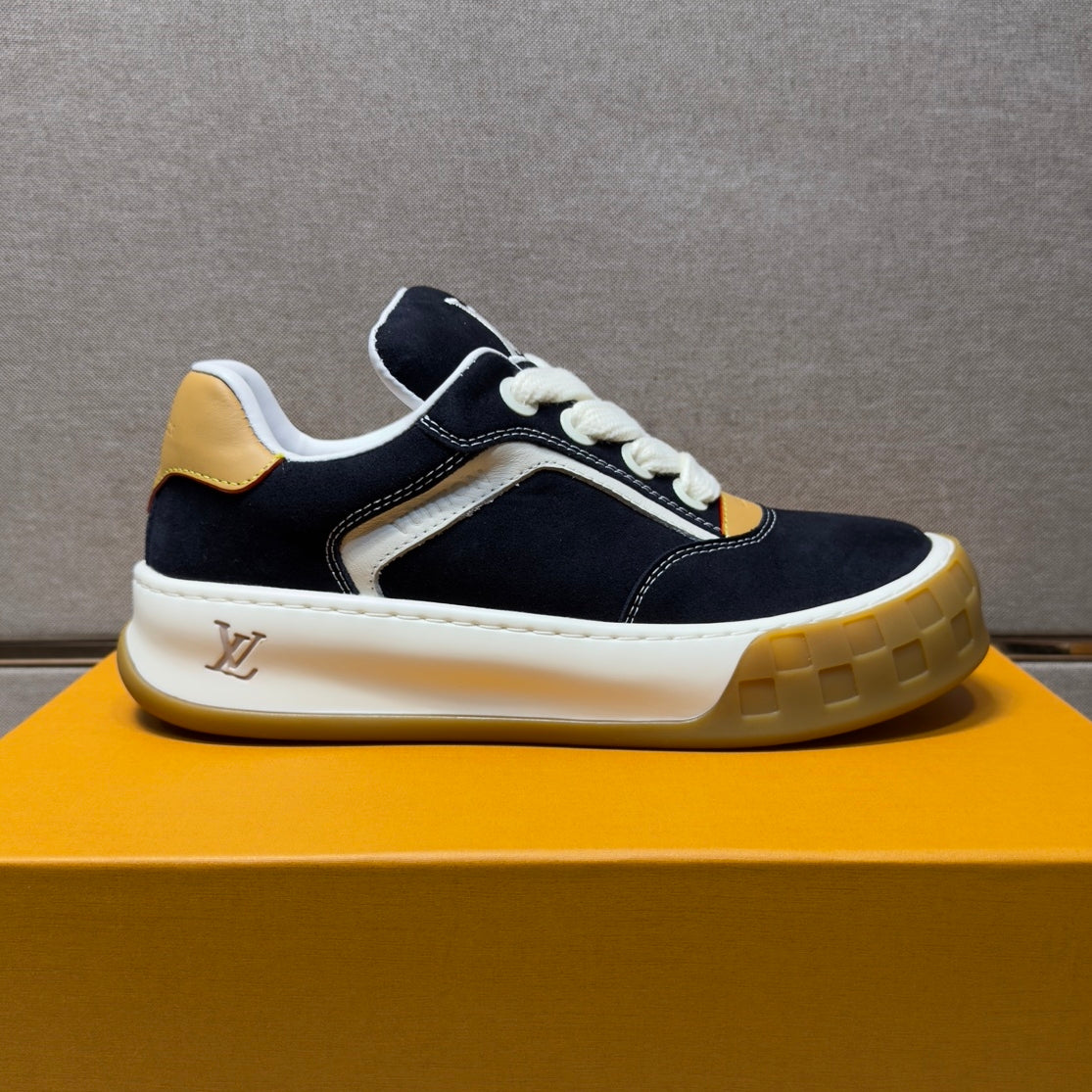 Men's casual sneakers