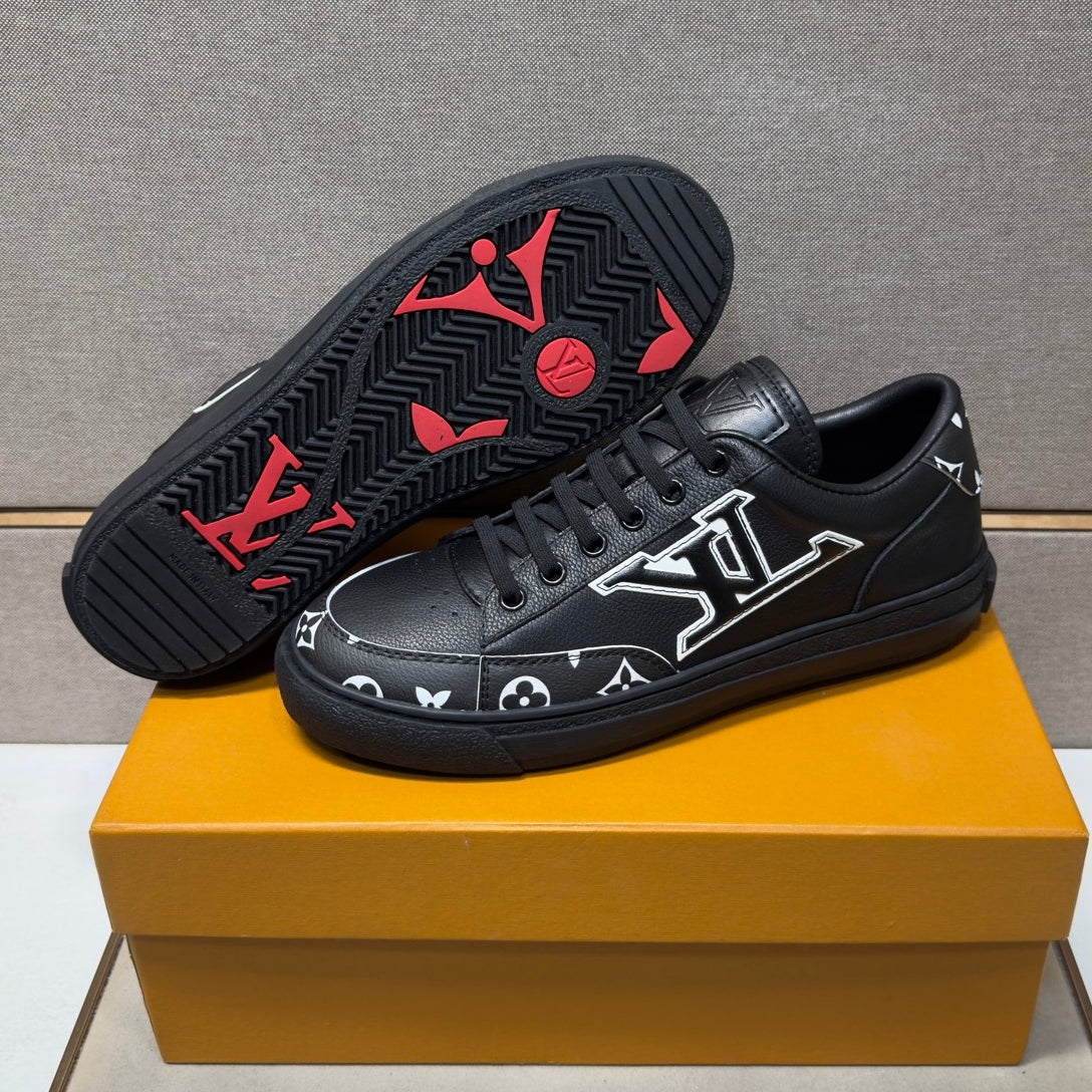 Men's casual sneakers