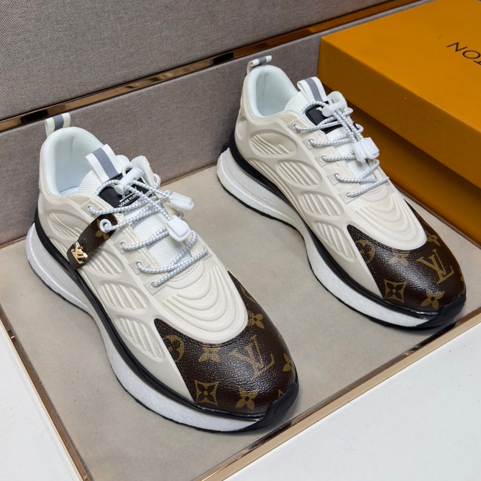 Men's casual sneakers