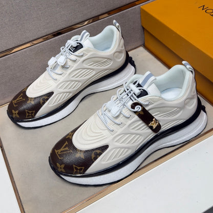 Men's casual sneakers