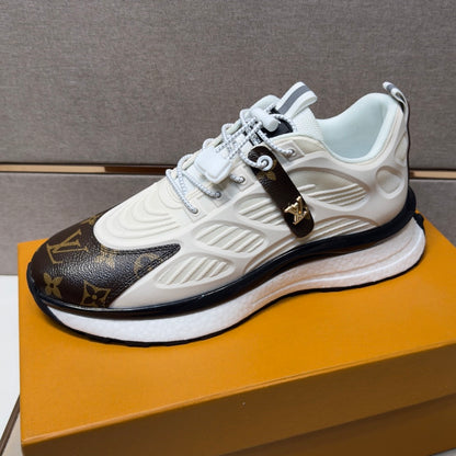 Men's casual sneakers