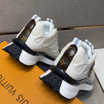 Men's casual sneakers