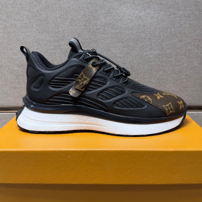 Men's casual sneakers
