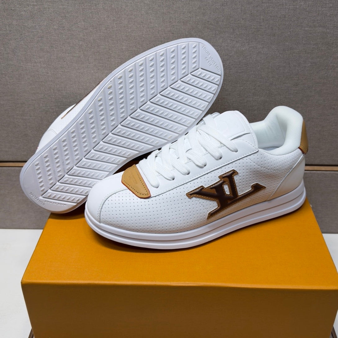 Men's casual sneakers
