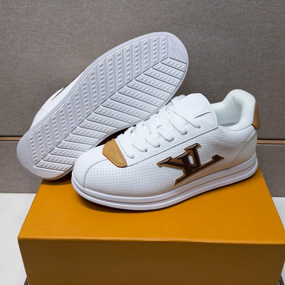 Men's casual sneakers