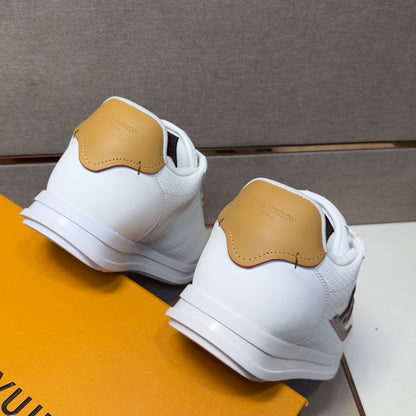 Men's casual sneakers