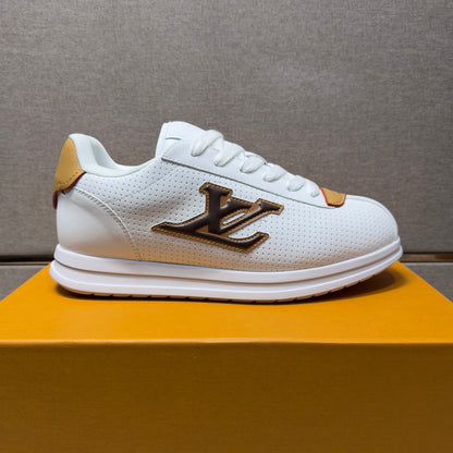 Men's casual sneakers
