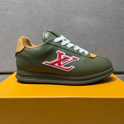 Men's casual sneakers