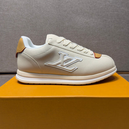 Men's casual sneakers