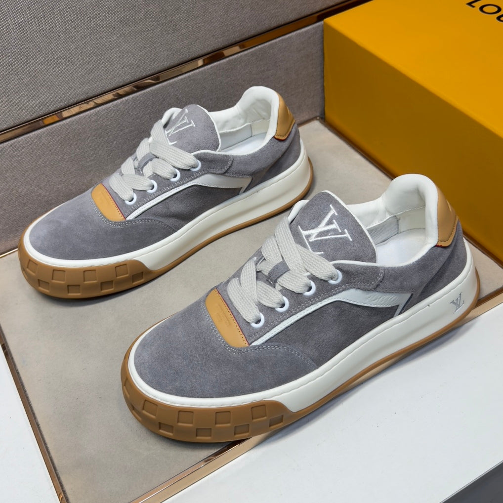 Men's casual sneakers