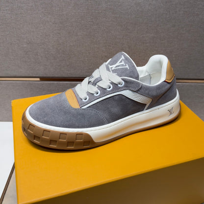 Men's casual sneakers