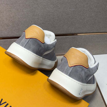 Men's casual sneakers
