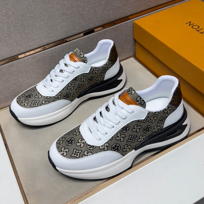 Men's casual sneakers