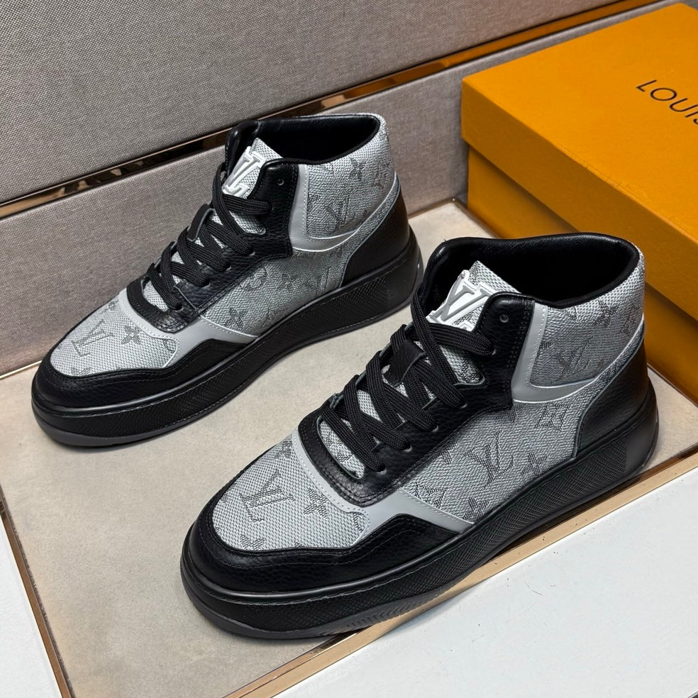 Men's casual sneakers