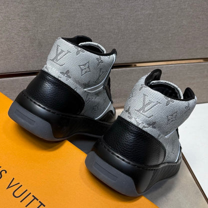 Men's casual sneakers