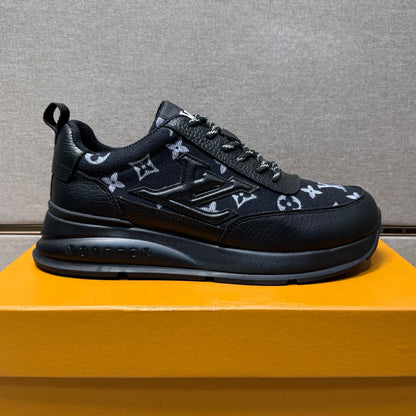 Men's casual sneakers