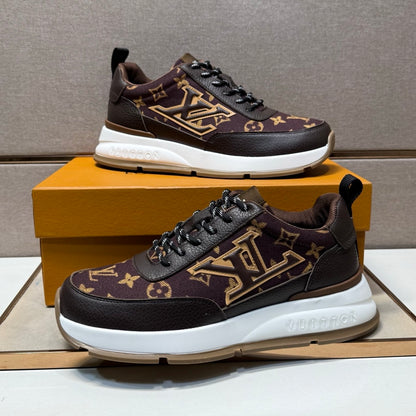 Men's casual sneakers