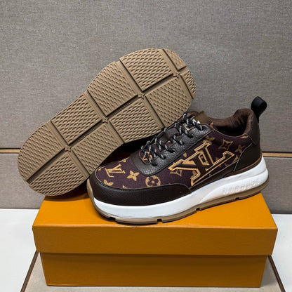 Men's casual sneakers