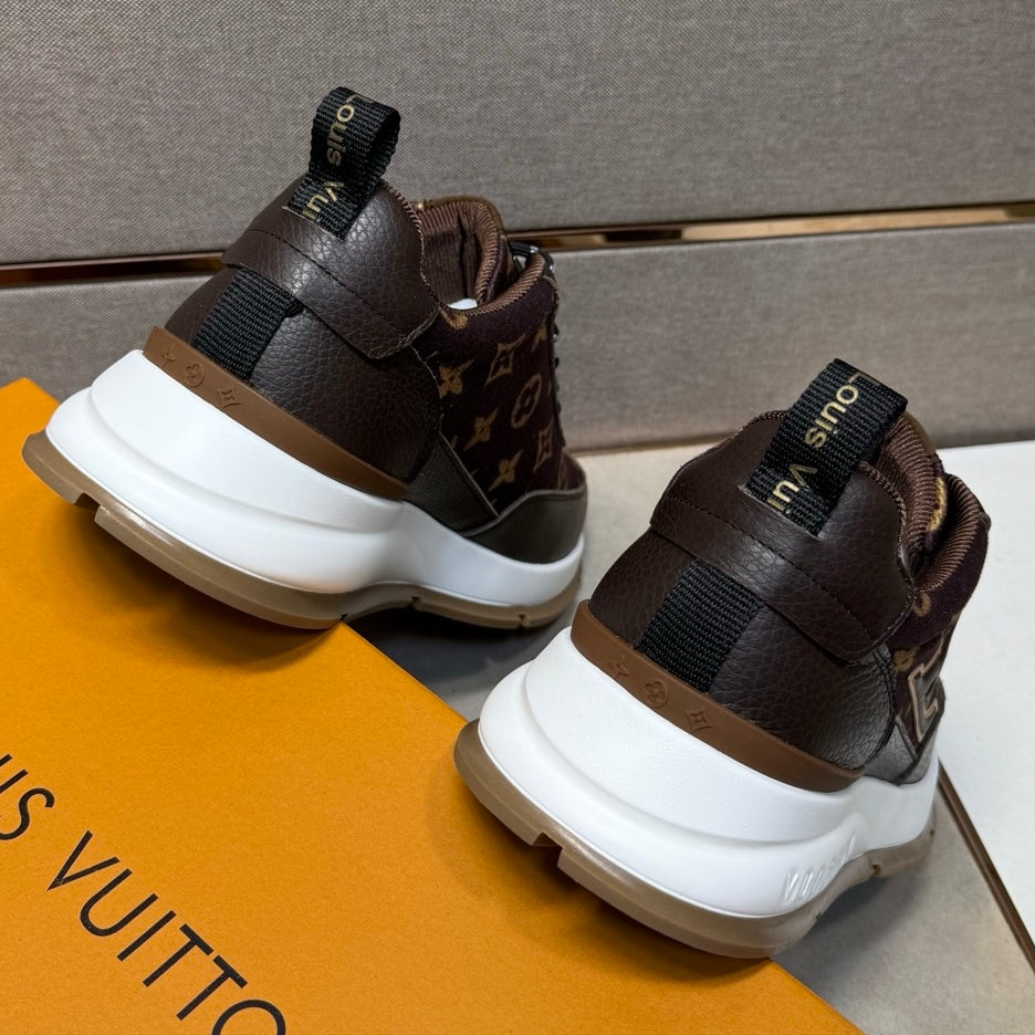 Men's casual sneakers