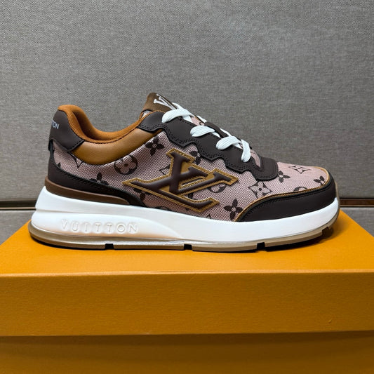 Men's casual sneakers