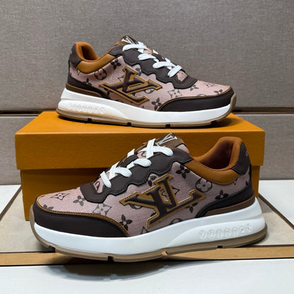 Men's casual sneakers