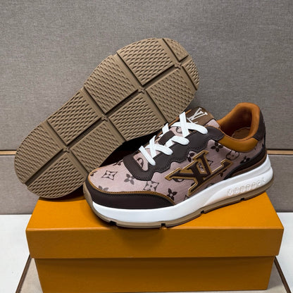 Men's casual sneakers