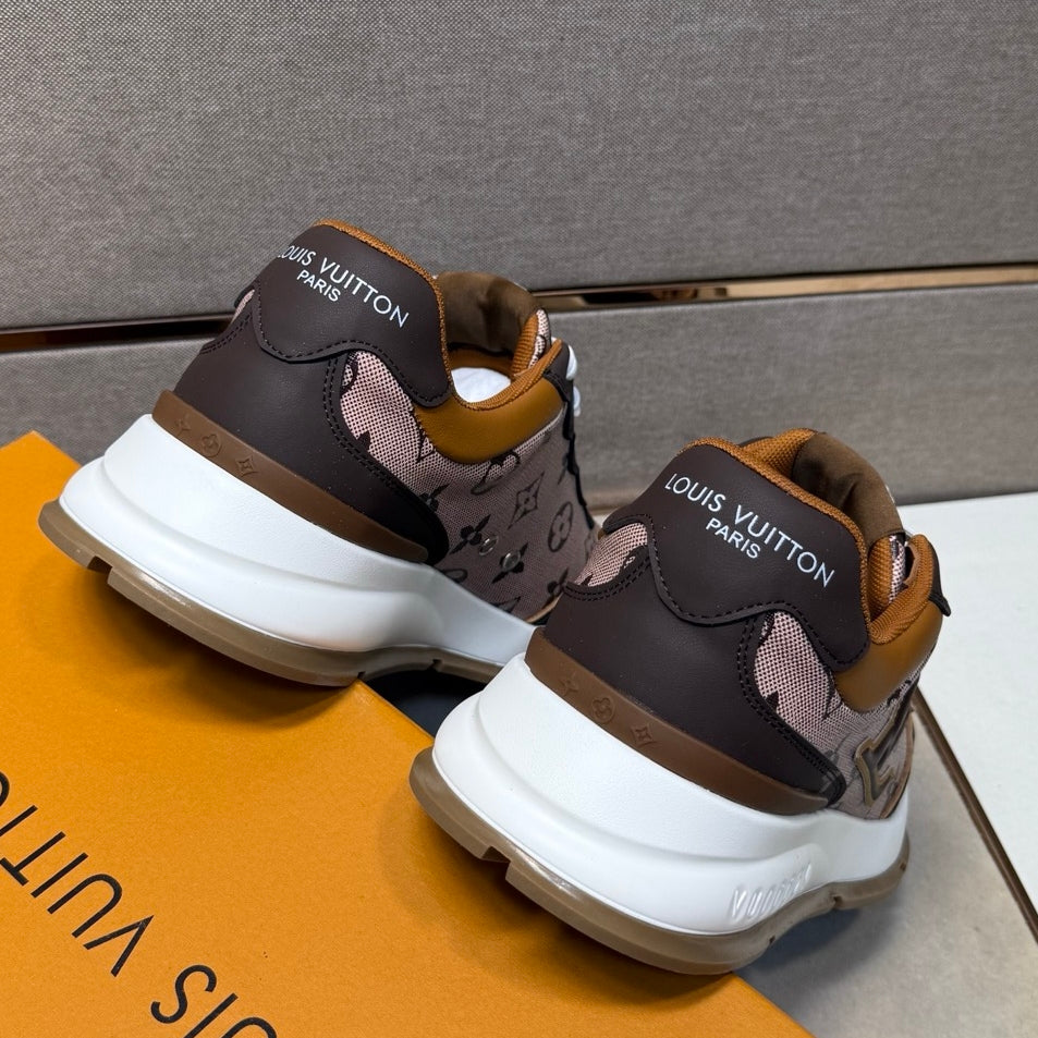 Men's casual sneakers