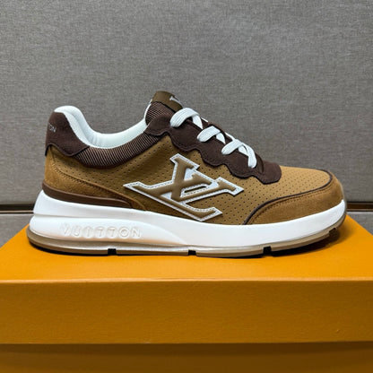Men's casual sneakers