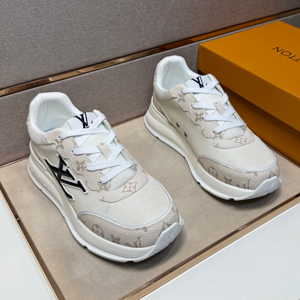 Men's casual sneakers