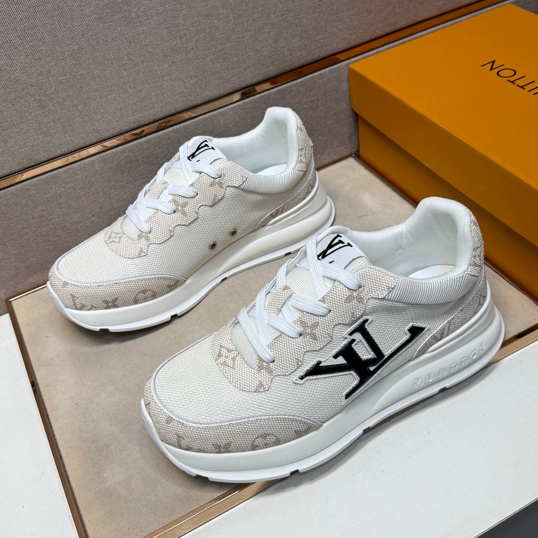 Men's casual sneakers