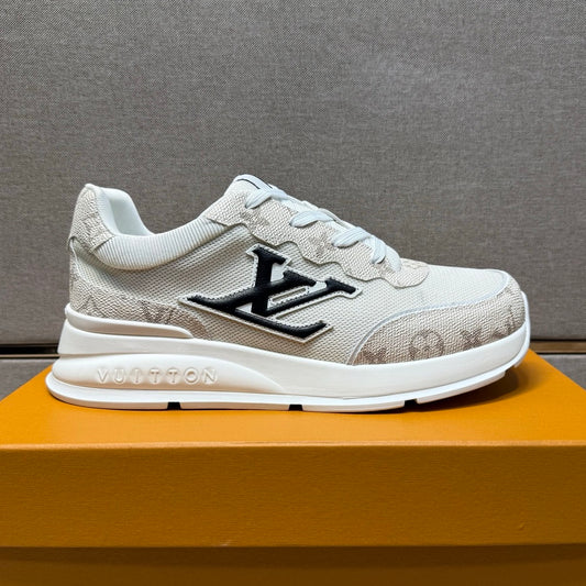Men's casual sneakers