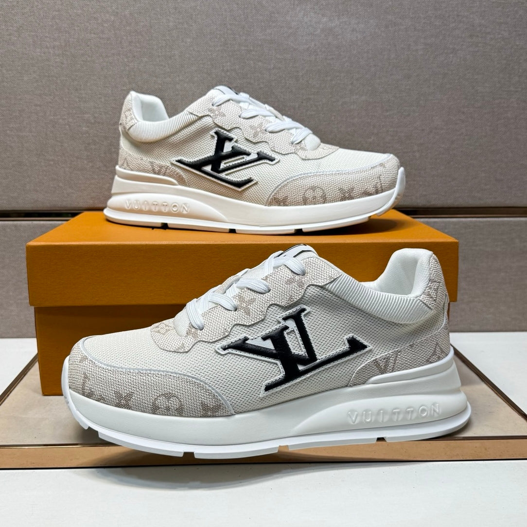 Men's casual sneakers