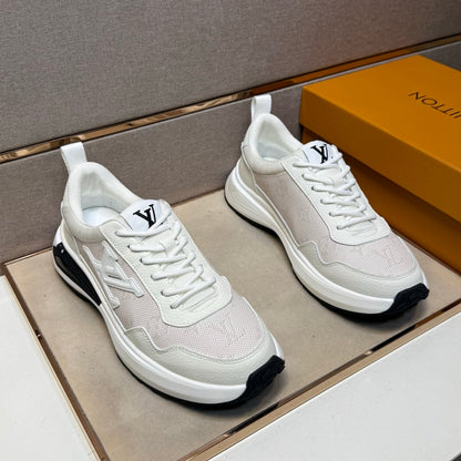 Men's casual sneakers