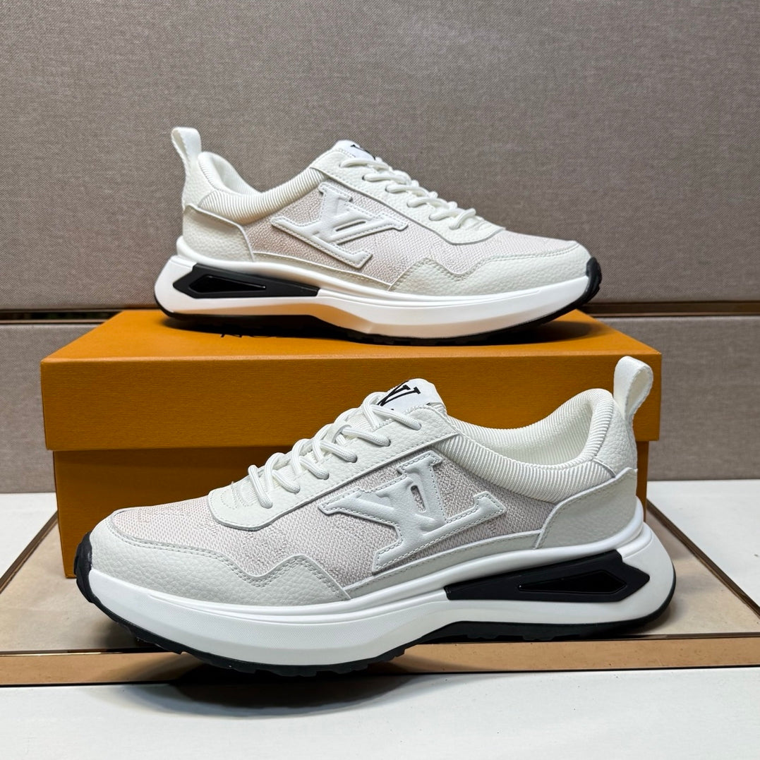 Men's casual sneakers