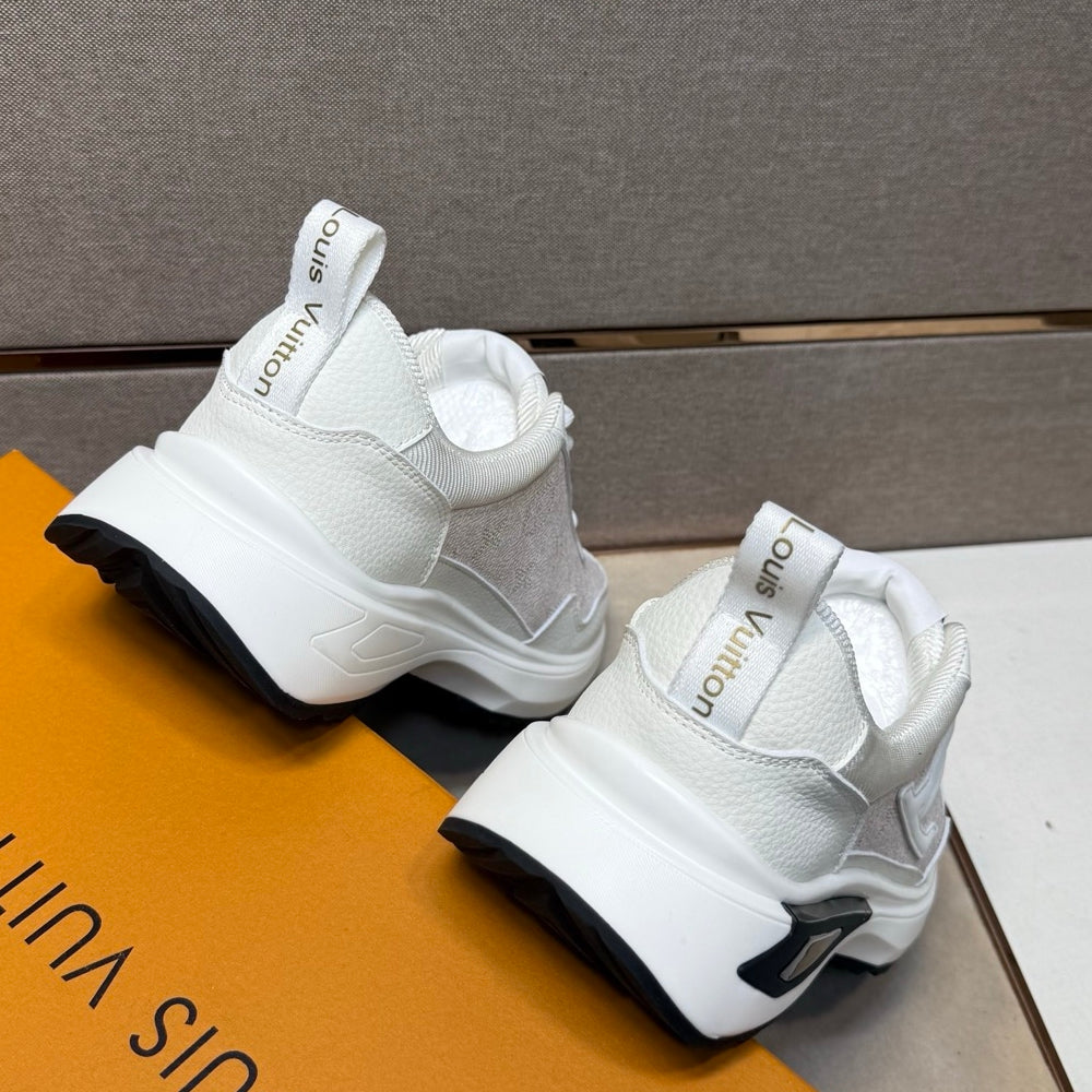 Men's casual sneakers