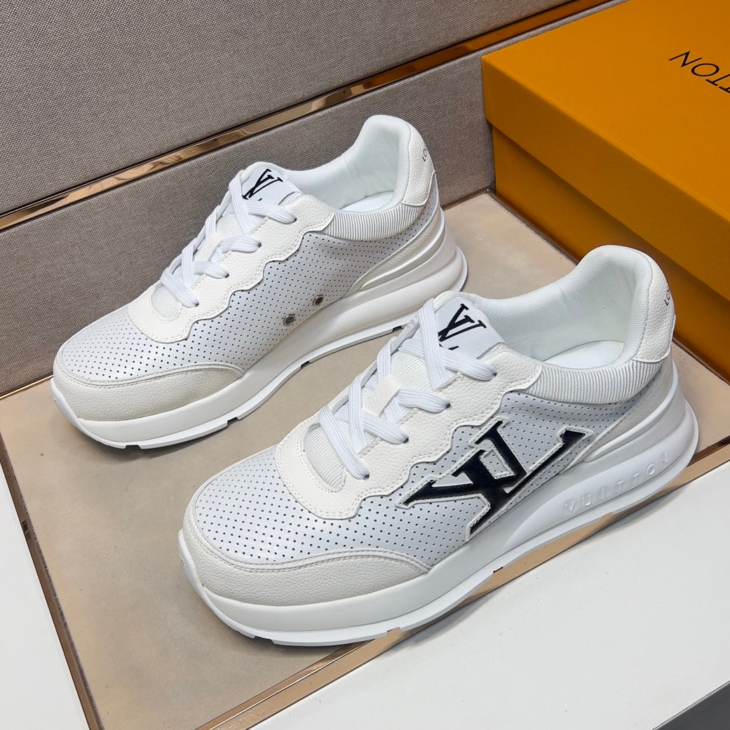Men's casual sneakers