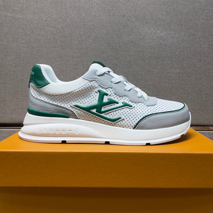 Men's casual sneakers