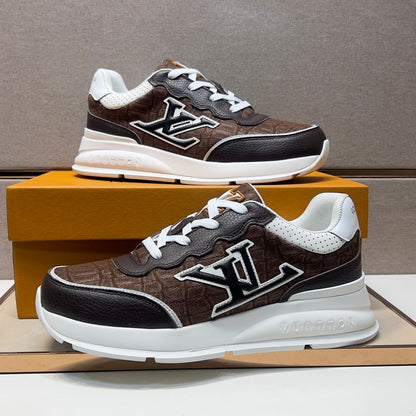 Men's casual sneakers