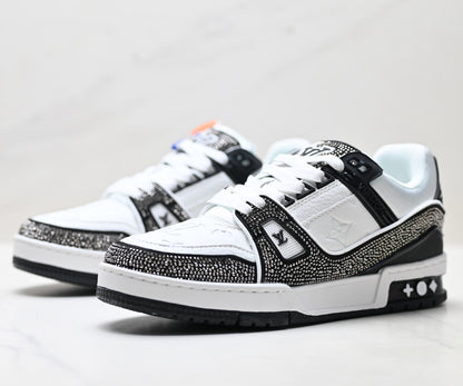 Unisex casual sneakers