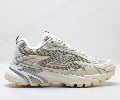 Men's casual sneakers