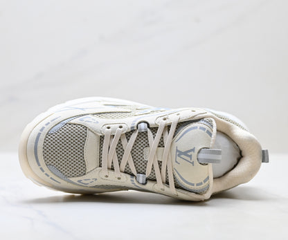 Men's casual sneakers