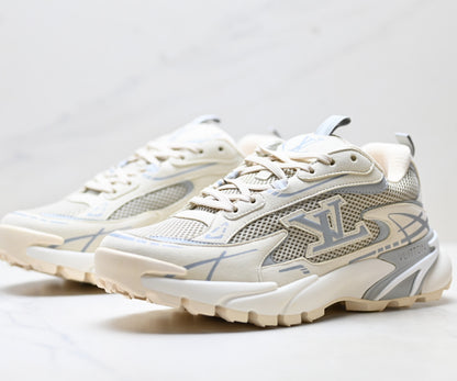 Men's casual sneakers
