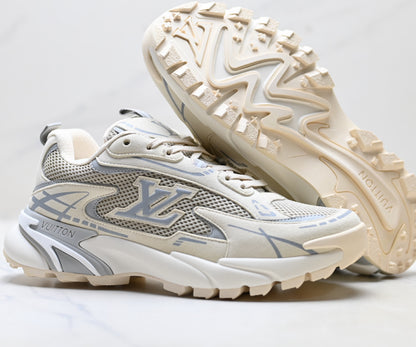 Men's casual sneakers