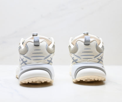Men's casual sneakers