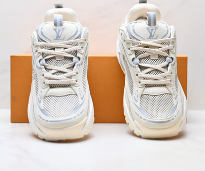 Men's casual sneakers