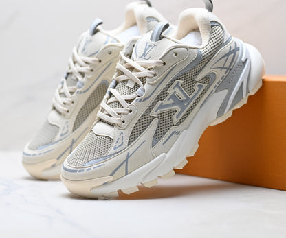 Men's casual sneakers