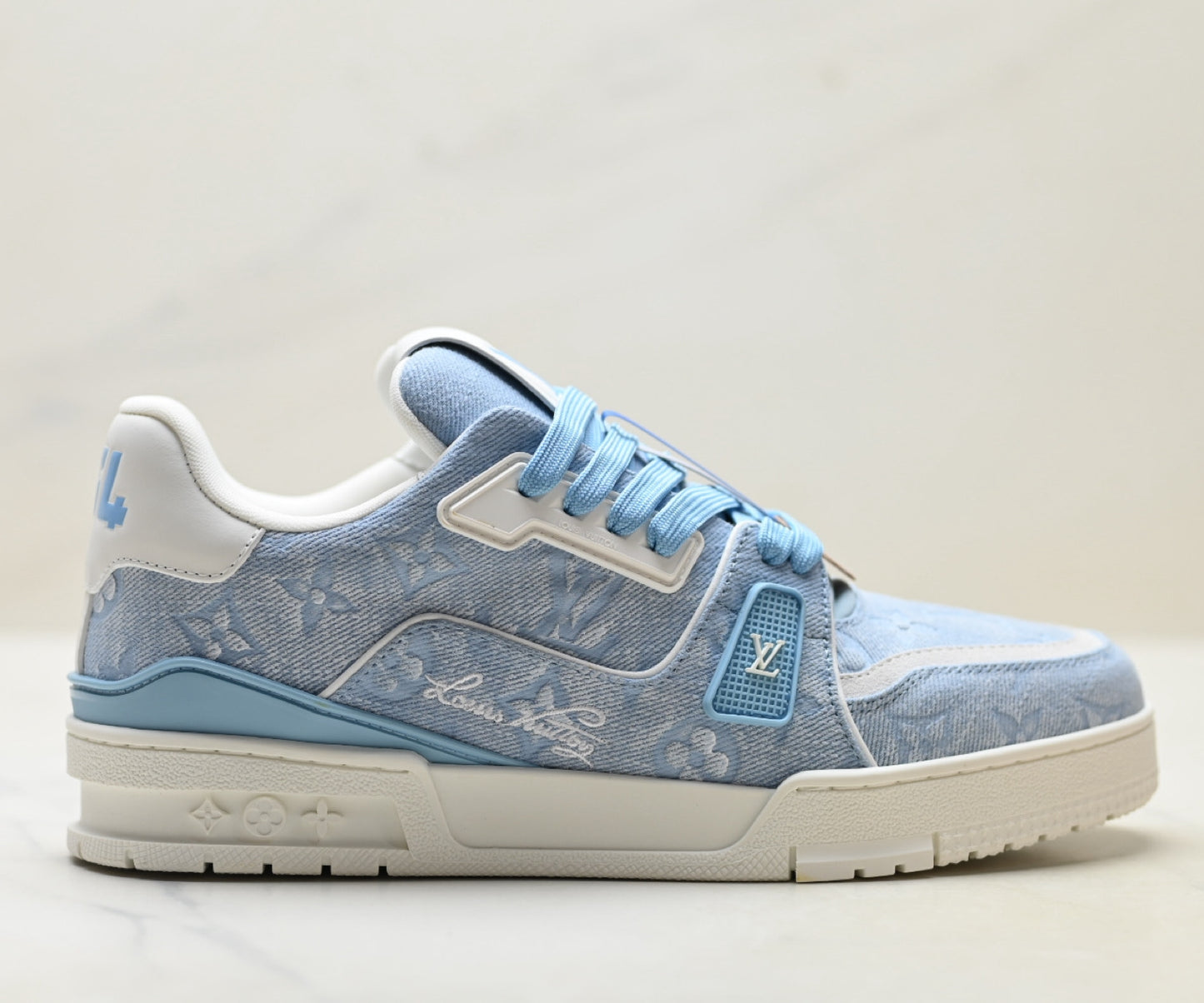 Unisex casual sneakers