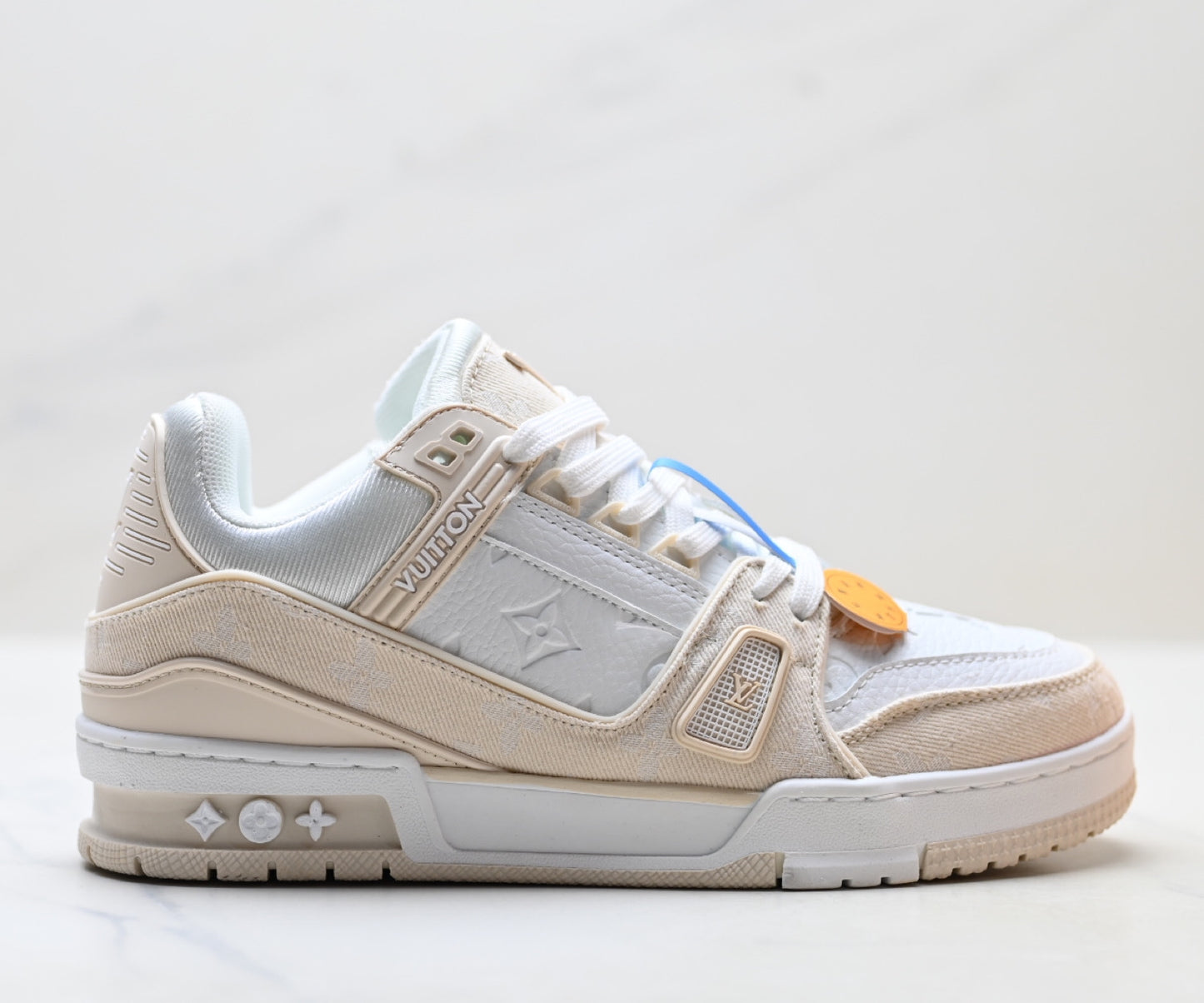 Unisex casual sneakers