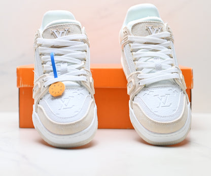 Unisex casual sneakers