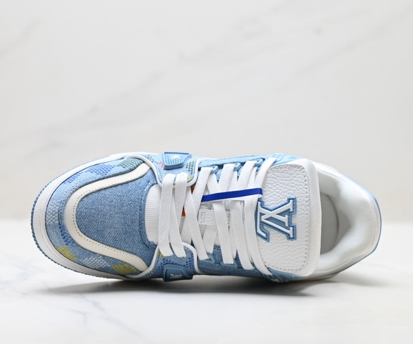 Unisex casual sneakers